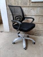 Clerical Mesh Office Seat - Image 3
