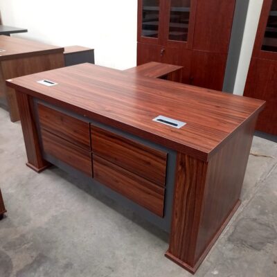 1.6M Managers Office Desk
