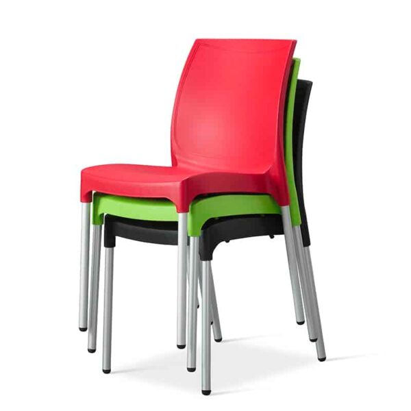 Indoor/Outdoor Plastic Chair
