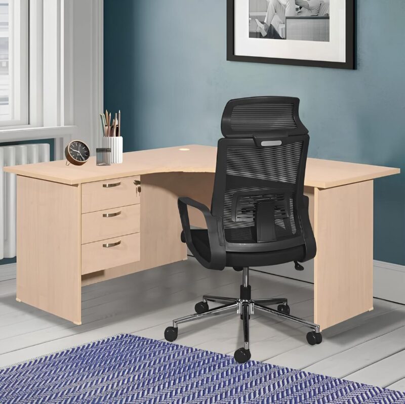 1.4M Curved Office Desk