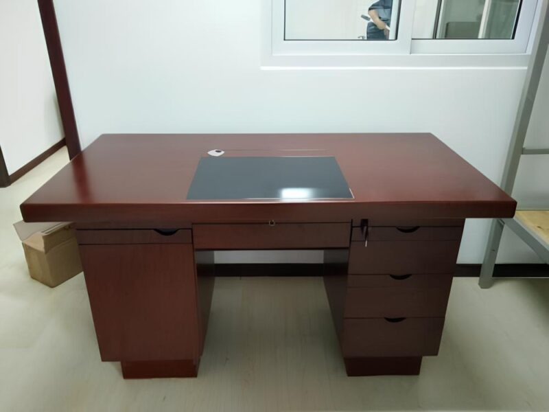 1.4M Exective Desk