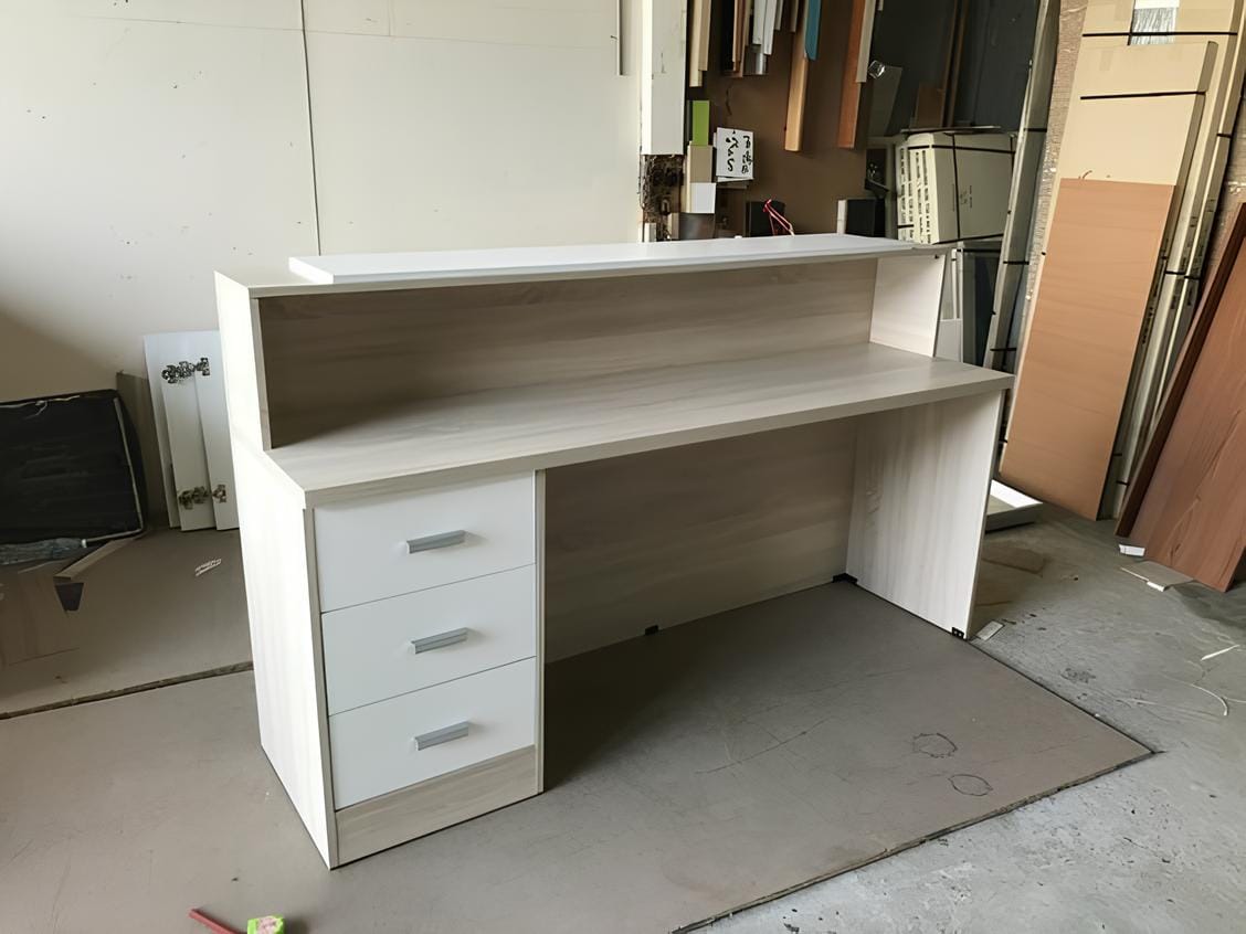 1.4M Reception Desk (Series A)