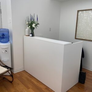 1.6M Front Desk