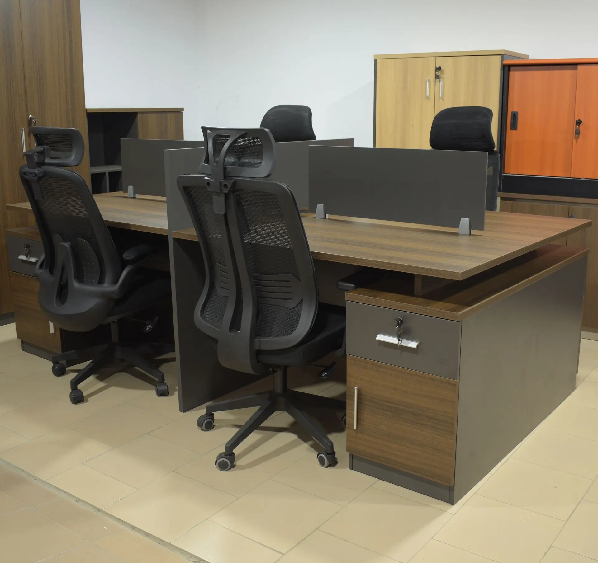 4-Way Workstation Without Seats