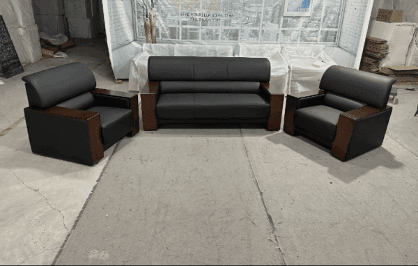 5-Seater Office Sofa - Executive Leather Finish