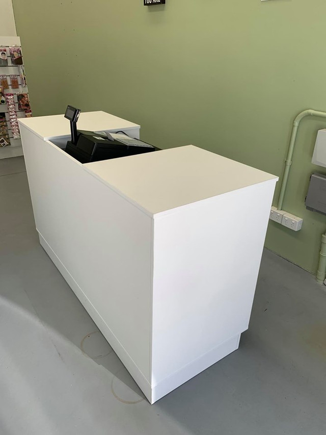 1.6M (1600mm) Cashier/shop Desk