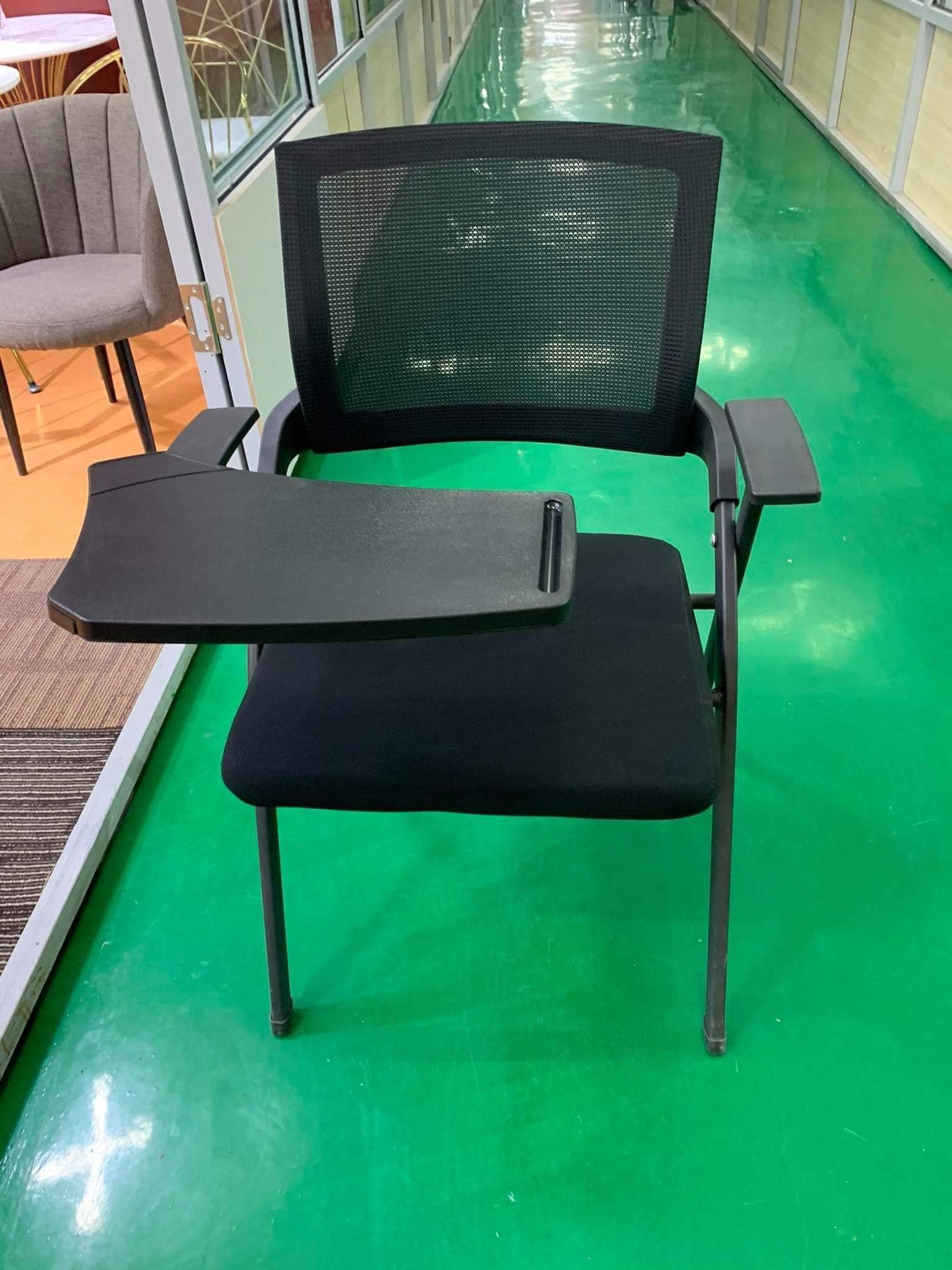 Foldable Lecture Seat