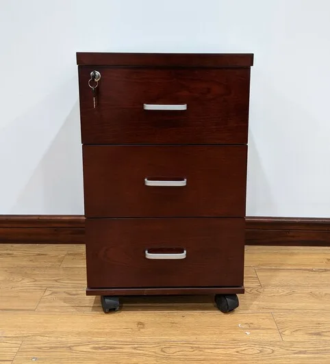 3-Drawers Pedestal