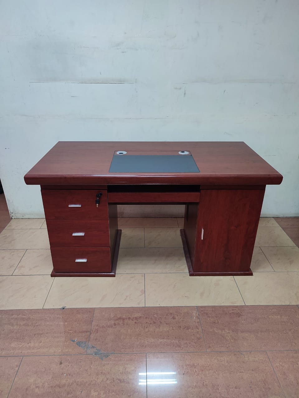 Executive Office Desk (Series B)