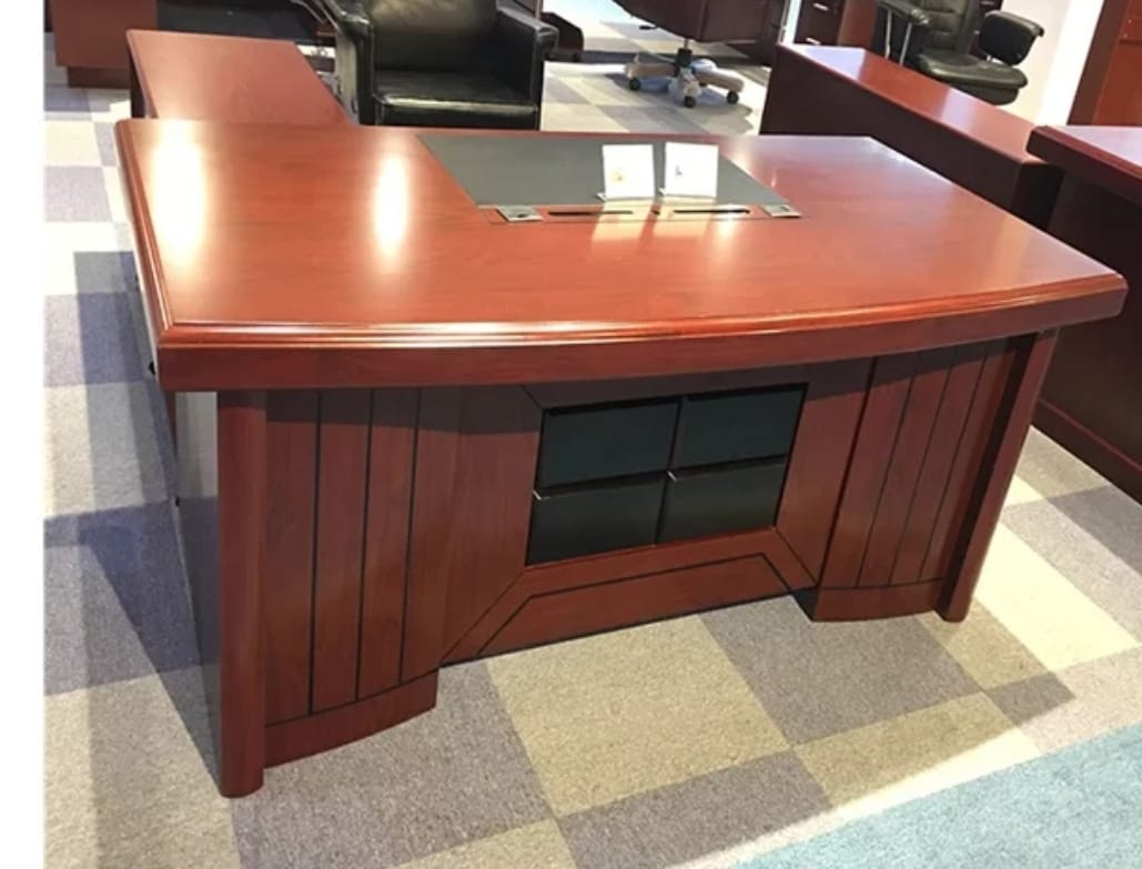 1.6M Managerial Desk