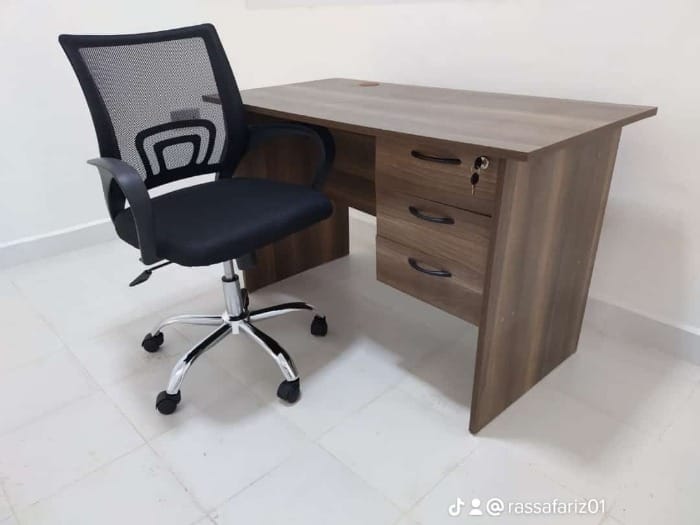 Study Desk and Seat