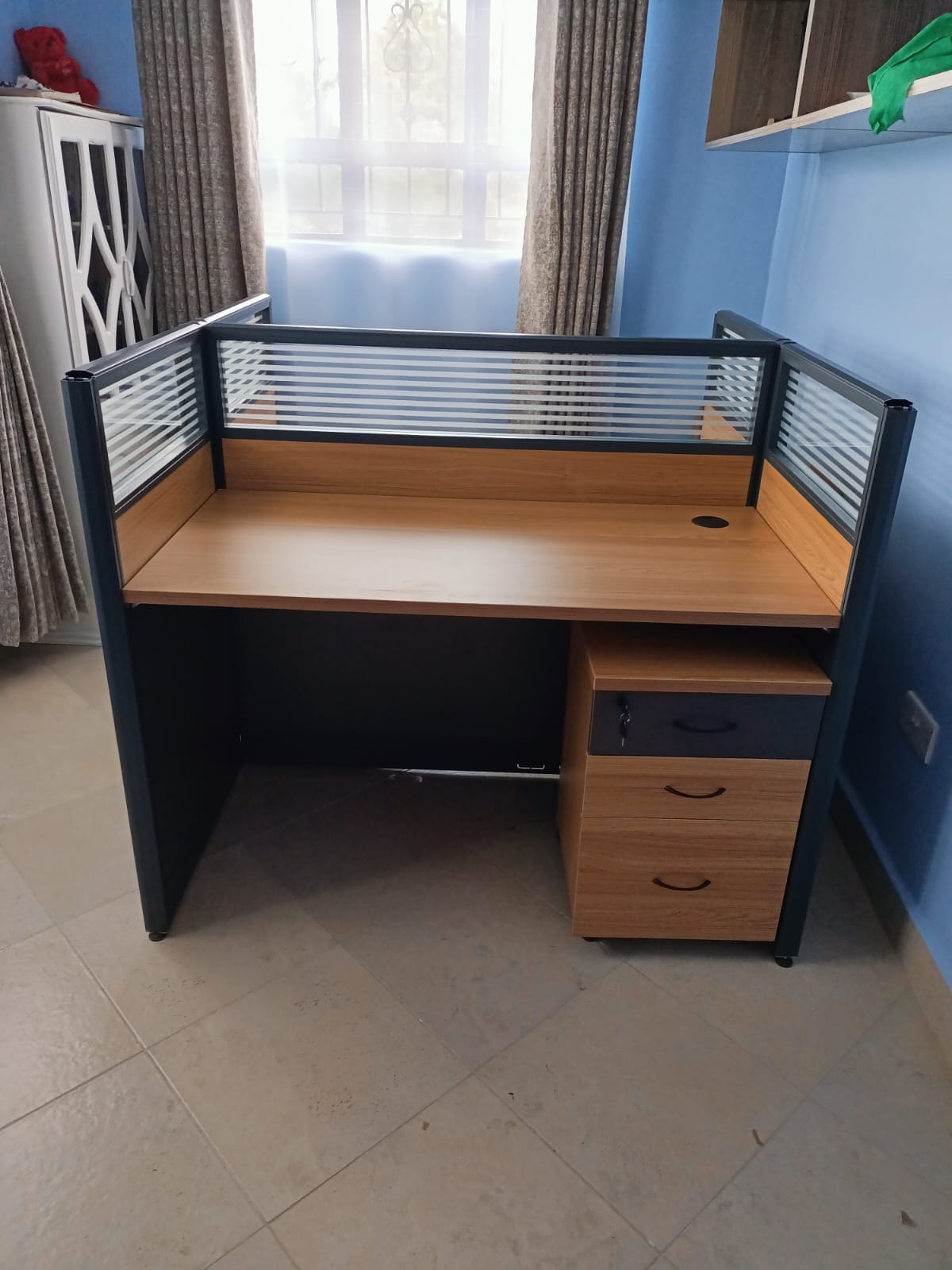 Two-Way Workstation