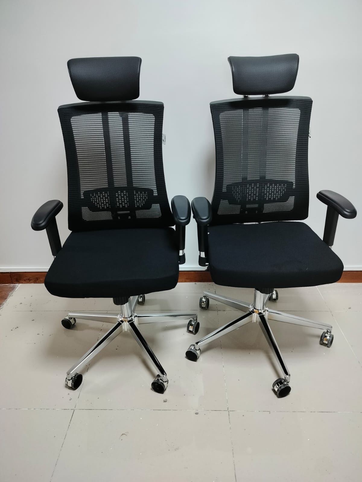 Ergonomic Reclining Office Chair