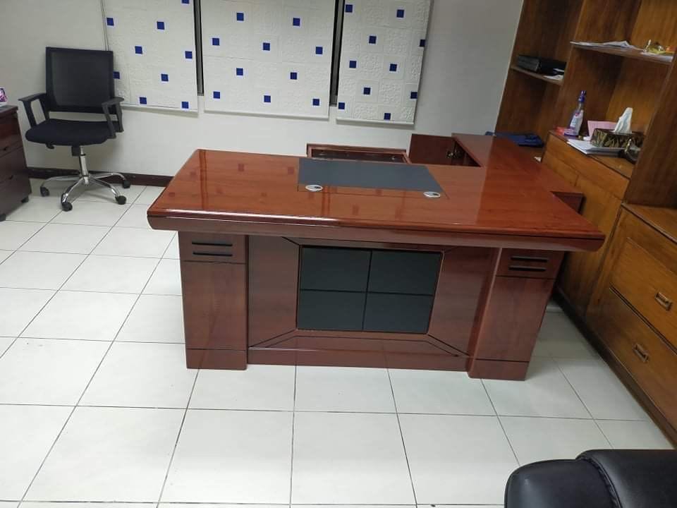 1.6M Executive Desk